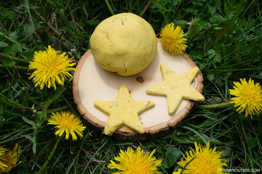 fun things to do with dandelions- dandelion play dough